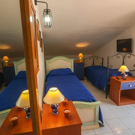 Casa vacanze Domus Al Duomo SantʼAgata di Militello